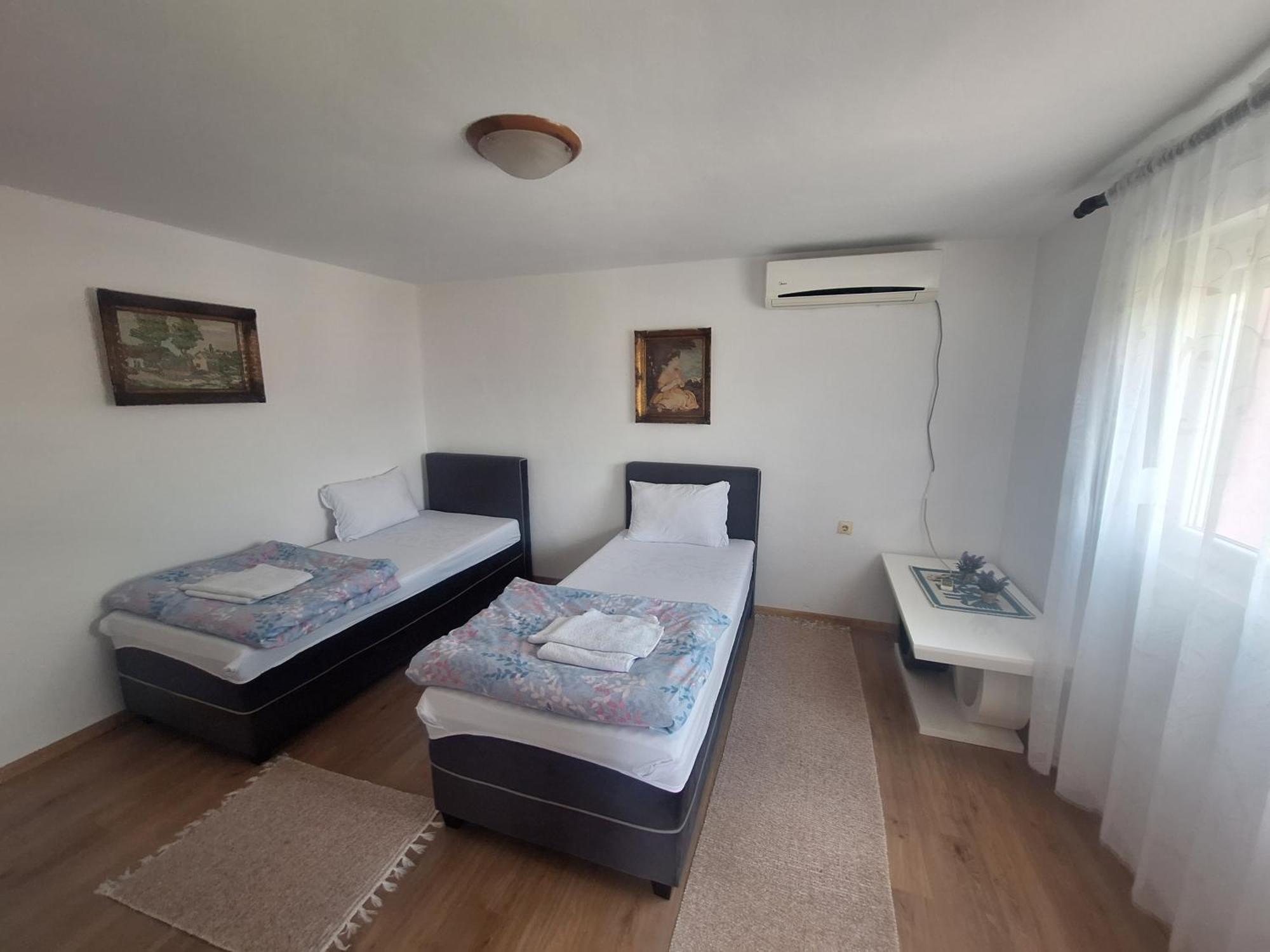Apartmani Ruza ポドゴリツァ エクステリア 写真